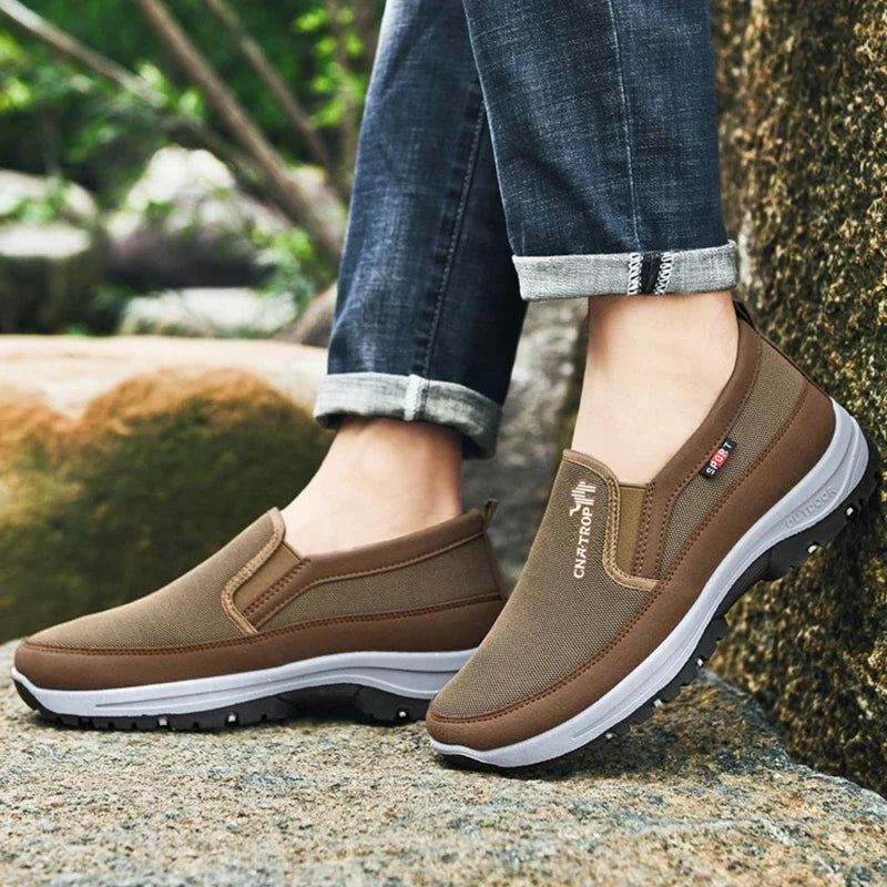 Tênis Ortopédico Comfort Titanium (PAGUE 1 LEVE 2)